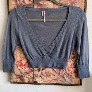 FREE PEOPLE STRETCH SLATE BOHO CROP TOP SWEATER M